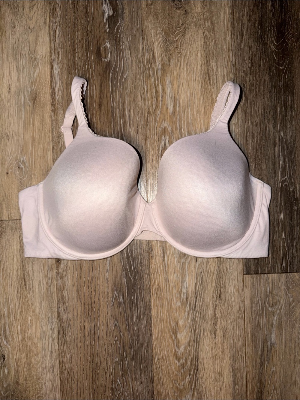 Victoria’s Secret Light Pink Body By Victoria Lined Perfect Coverage Bra